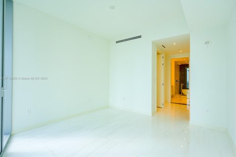 Condominio en venta en Miami, Florida, 1 dormitorio № 1975865 - foto 10