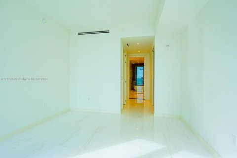 Condominio en venta en Miami, Florida, 1 dormitorio № 1975865 - foto 11