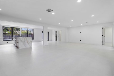 Casa en alquiler en Hollywood, Florida, 4 dormitorios, 214.6 m2 № 2001922 - foto 6