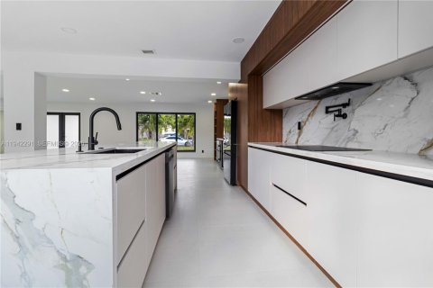 Casa en alquiler en Hollywood, Florida, 4 dormitorios, 214.6 m2 № 2001922 - foto 7