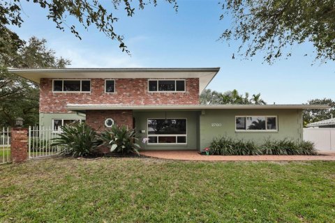 House in Pompano Beach, Florida 5 bedrooms, 219.34 sq.m. № 2083169 - photo 19