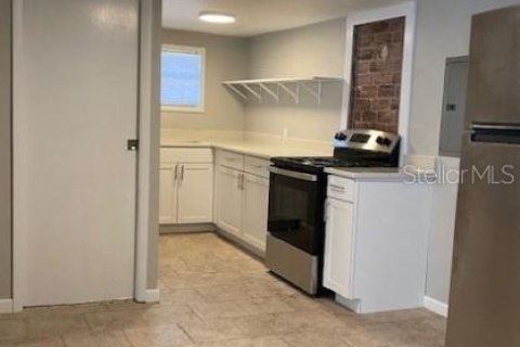 Immobilier commercial à vendre à DeLand, Floride: 4 chambres, 114.46 m2 № 1820575 - photo 2