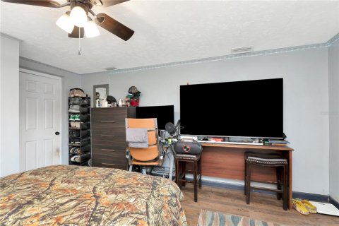 House in Holiday, Florida 4 bedrooms, 103.68 sq.m. № 1800121 - photo 11
