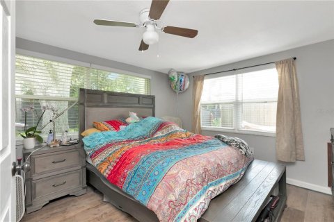 House in Holiday, Florida 4 bedrooms, 103.68 sq.m. № 1800121 - photo 8