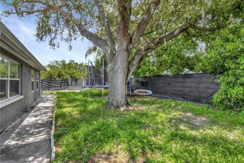 House in Holiday, Florida 4 bedrooms, 103.68 sq.m. № 1800121 - photo 20