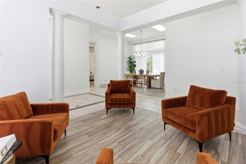 Casa en venta en Orlando, Florida, 4 dormitorios, 337.24 m2 № 2206757 - foto 4