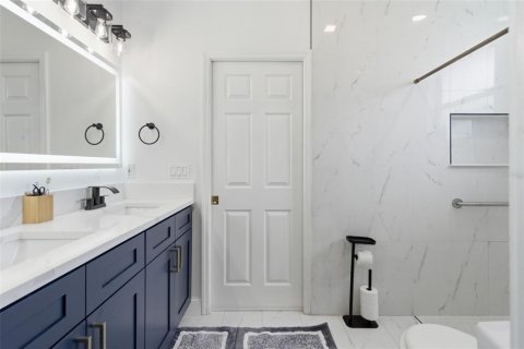Casa en venta en Orlando, Florida, 4 dormitorios, 337.24 m2 № 2206757 - foto 26