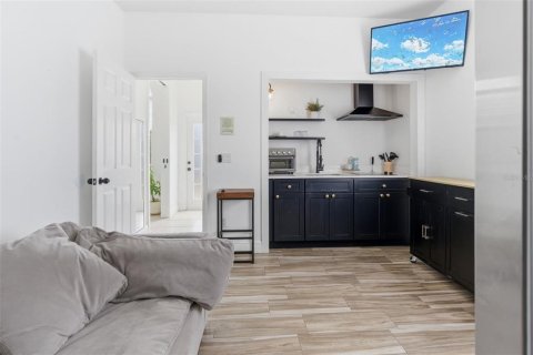 Casa en venta en Orlando, Florida, 4 dormitorios, 337.24 m2 № 2206757 - foto 23