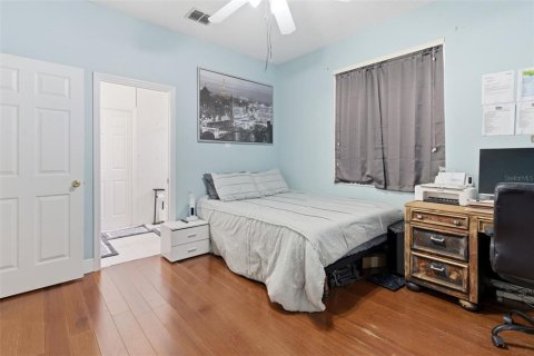 Casa en venta en Orlando, Florida, 4 dormitorios, 337.24 m2 № 2206757 - foto 24