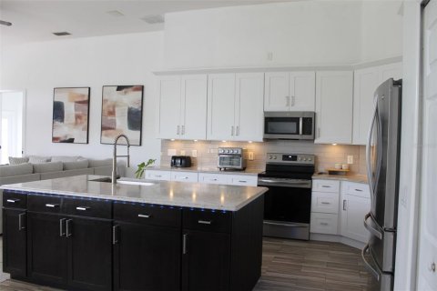 Casa en venta en Orlando, Florida, 4 dormitorios, 337.24 m2 № 2206757 - foto 16