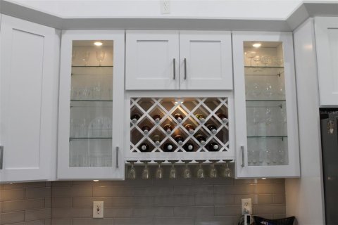 Casa en venta en Orlando, Florida, 4 dormitorios, 337.24 m2 № 2206757 - foto 13
