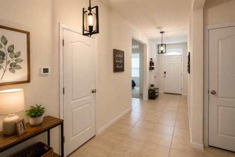 Villa ou maison à louer à Deltona, Floride: 4 chambres, 169.83 m2 № 2114804 - photo 3