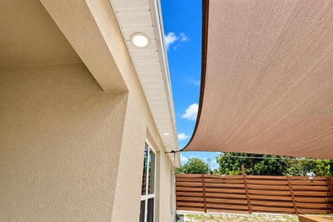 Villa ou maison à louer à Deltona, Floride: 4 chambres, 169.83 m2 № 2114804 - photo 27