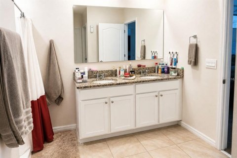 Villa ou maison à louer à Deltona, Floride: 4 chambres, 169.83 m2 № 2114804 - photo 16