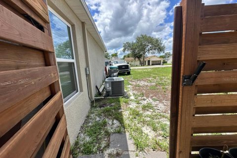 Villa ou maison à louer à Deltona, Floride: 4 chambres, 169.83 m2 № 2114804 - photo 26