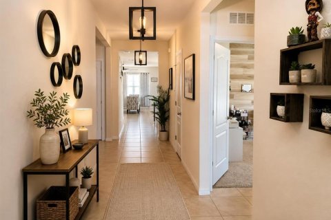 Villa ou maison à louer à Deltona, Floride: 4 chambres, 169.83 m2 № 2114804 - photo 2