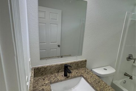 House in Deltona, Florida 4 bedrooms, 148.64 sq.m. № 2238704 - photo 20
