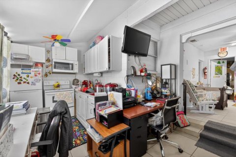 Casa en venta en Tampa, Florida, 4 dormitorios, 168.25 m2 № 2103541 - foto 18