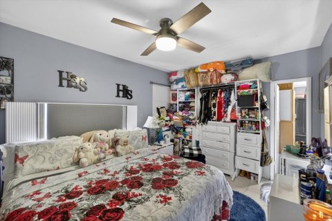 Casa en venta en Tampa, Florida, 4 dormitorios, 168.25 m2 № 2103541 - foto 12
