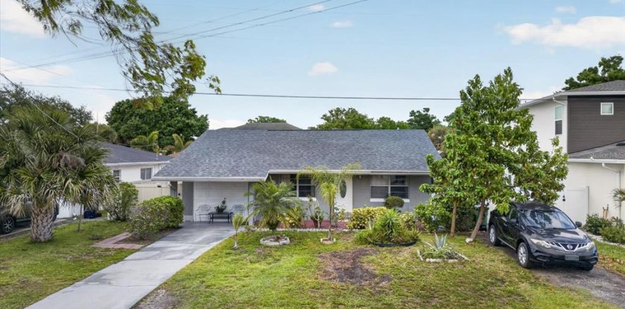 Casa en Tampa, Florida 4 dormitorios, 168.25 m2 № 2103541