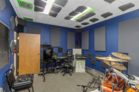 Propiedad comercial en alquiler en Clearwater, Florida, 558.16 m2 № 1546165 - foto 10