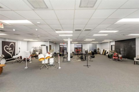Propiedad comercial en alquiler en Clearwater, Florida, 558.16 m2 № 1546165 - foto 14
