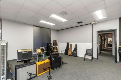 Propiedad comercial en alquiler en Clearwater, Florida, 558.16 m2 № 1546165 - foto 21
