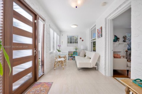 Villa ou maison à vendre à Miami, Floride: 2 chambres, 122.26 m2 № 1996568 - photo 11