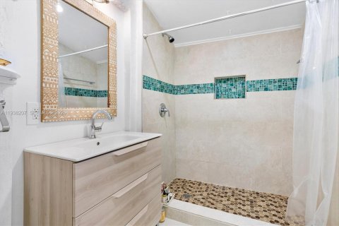 Villa ou maison à vendre à Miami, Floride: 2 chambres, 122.26 m2 № 1996568 - photo 5