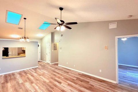 Appartement à louer à Orlando, Floride: 2 chambres, 86.96 m2 № 2112355 - photo 4