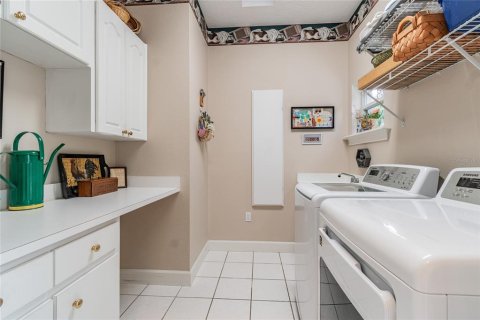 Casa en venta en Lakeland, Florida, 4 dormitorios, 325.81 m2 № 1759297 - foto 9
