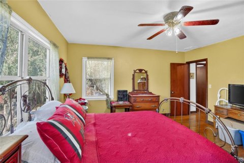 House in Plant City, Florida 3 bedrooms, 285.95 sq.m. № 2114384 - photo 23