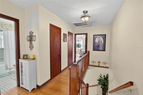 House in Plant City, Florida 3 bedrooms, 285.95 sq.m. № 2114384 - photo 21