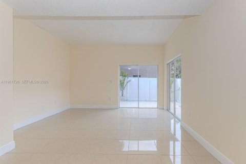 Снять в аренду кондоминиум в Хайалиа, Флорида 2 спальни, 91.6м2, № 2024872 - фото 10