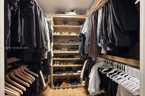 Copropriété à vendre à Miami, Floride: 1 chambre, 83.15 m2 № 1987214 - photo 16