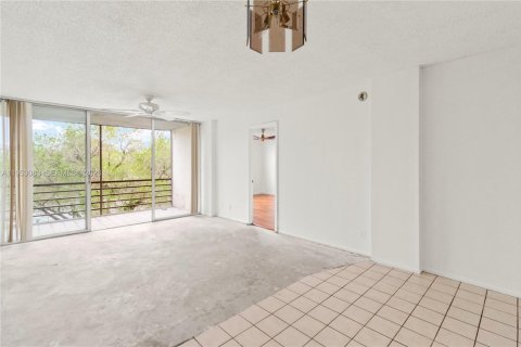 Купить кондоминиум в Окленд-Парк, Флорида 2 спальни, 90.58м2, № 2009312 - фото 3