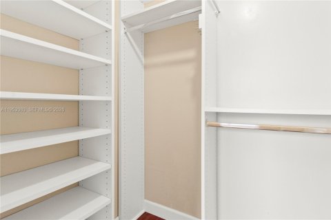 Купить кондоминиум в Окленд-Парк, Флорида 2 спальни, 90.58м2, № 2009312 - фото 20