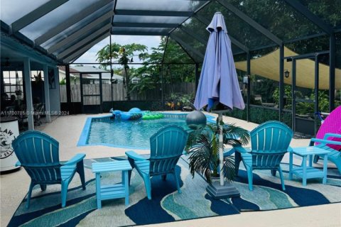 Villa ou maison à vendre à Port St. Lucie, Floride: 4 chambres № 1947714 - photo 9