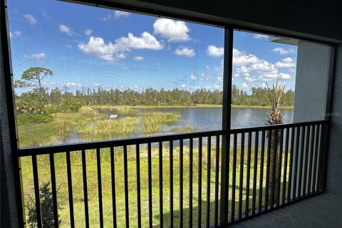 Copropriété à vendre à Punta Gorda, Floride: 2 chambres, 133.59 m2 № 2308085 - photo 6