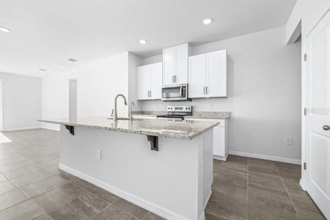 Villa ou maison à louer à Bartow, Floride: 4 chambres, 124.49 m2 № 2390907 - photo 9