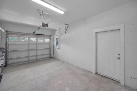 House in Tampa, Florida 3 bedrooms, 126.9 sq.m. № 2341881 - photo 17
