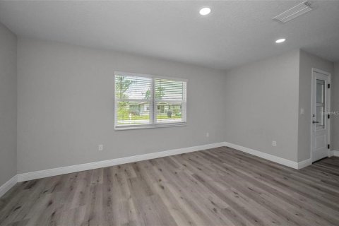 House in Tampa, Florida 3 bedrooms, 126.9 sq.m. № 2341881 - photo 9