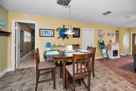 House in Largo, Florida 3 bedrooms, 112.97 sq.m. № 1802436 - photo 10