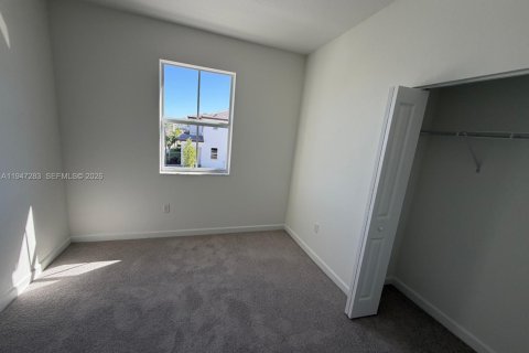 Adosado en alquiler en Homestead, Florida, 3 dormitorios, 131.36 m2 № 2054332 - foto 12