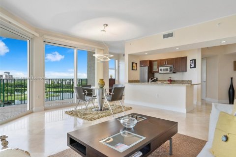 Condo à Aventura, Floride, 2 chambres № 2089848