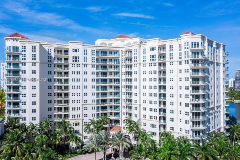 Copropriété à vendre à Aventura, Floride: 2 chambres, 121.89 m2 № 2089848 - photo 12