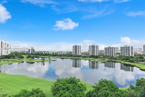 Copropriété à vendre à Aventura, Floride: 2 chambres, 121.89 m2 № 2089848 - photo 14