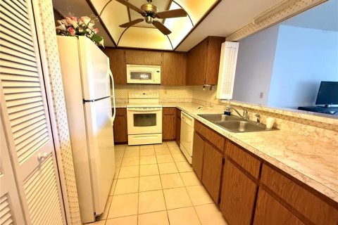 Купить кондоминиум в Порт-Ричи, Флорида 6 комнат, 92.9м2, № 2230407 - фото 2