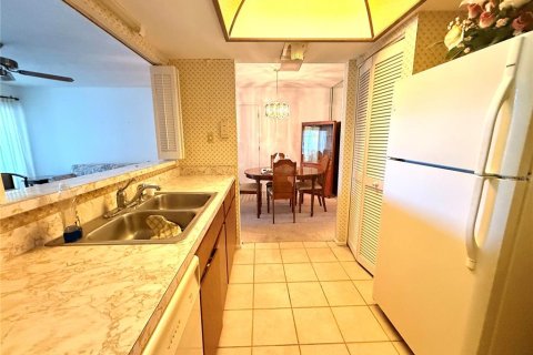 Купить кондоминиум в Порт-Ричи, Флорида 6 комнат, 92.9м2, № 2230407 - фото 3