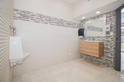 Immobilier commercial à louer à Orlando, Floride: 278.71 m2 № 2348358 - photo 20